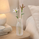 December Birth Flower Handmade Glass White Narcissus & Holly Set – 2-Stem Birthday Gift (5) December Birth Flower Handmade Glass White Narcissus & Holly Set – 2-Stem Birthday Gift (5)