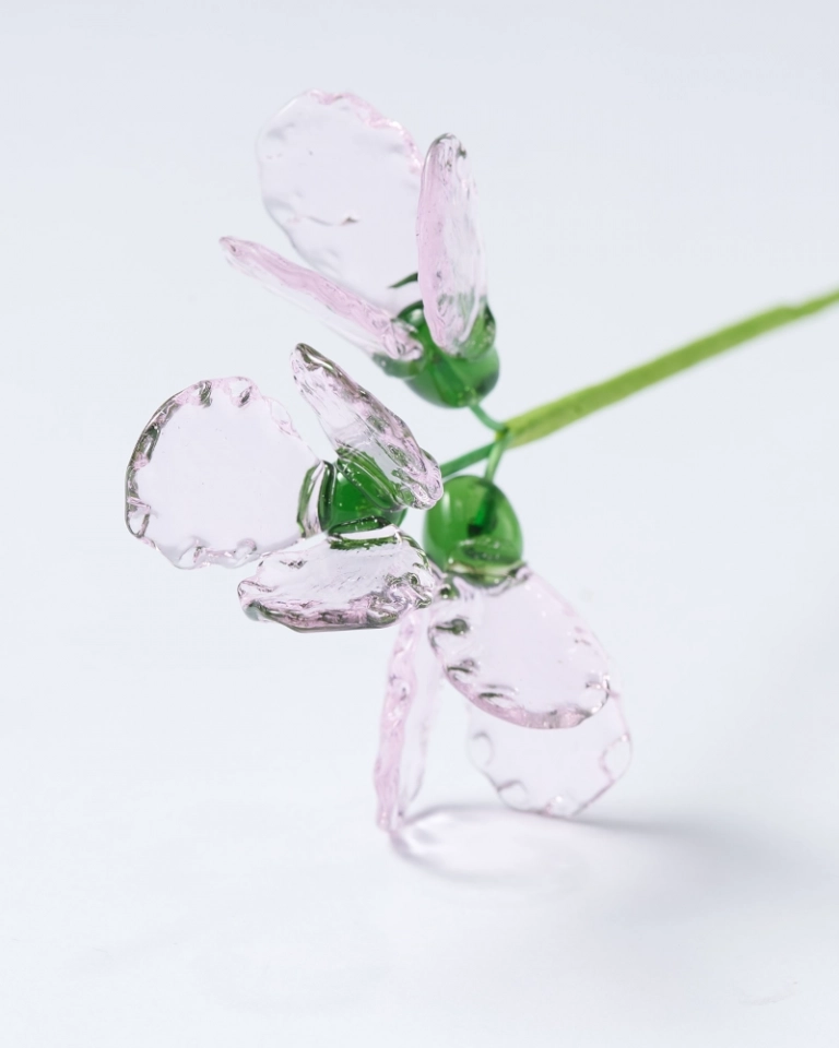 Handmade Glass Iris – February Birth Month Flower with Stem, Custom Floral Gift for Mom, Friends, or Teachers (2)