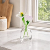 Mini Daisy & Sweet Pea Glass Vase Arrangement for April Birthdays – 3-Piece Set (3) Mini Daisy & Sweet Pea Glass Vase Arrangement for April Birthdays – 3-Piece Set (3)