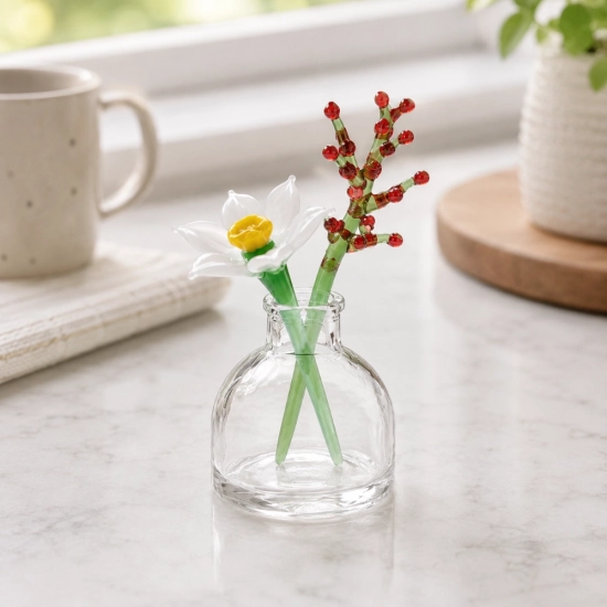 Mini December White Narcissus & Holly Glass Vase Set – Handmade 3-Piece Keepsake